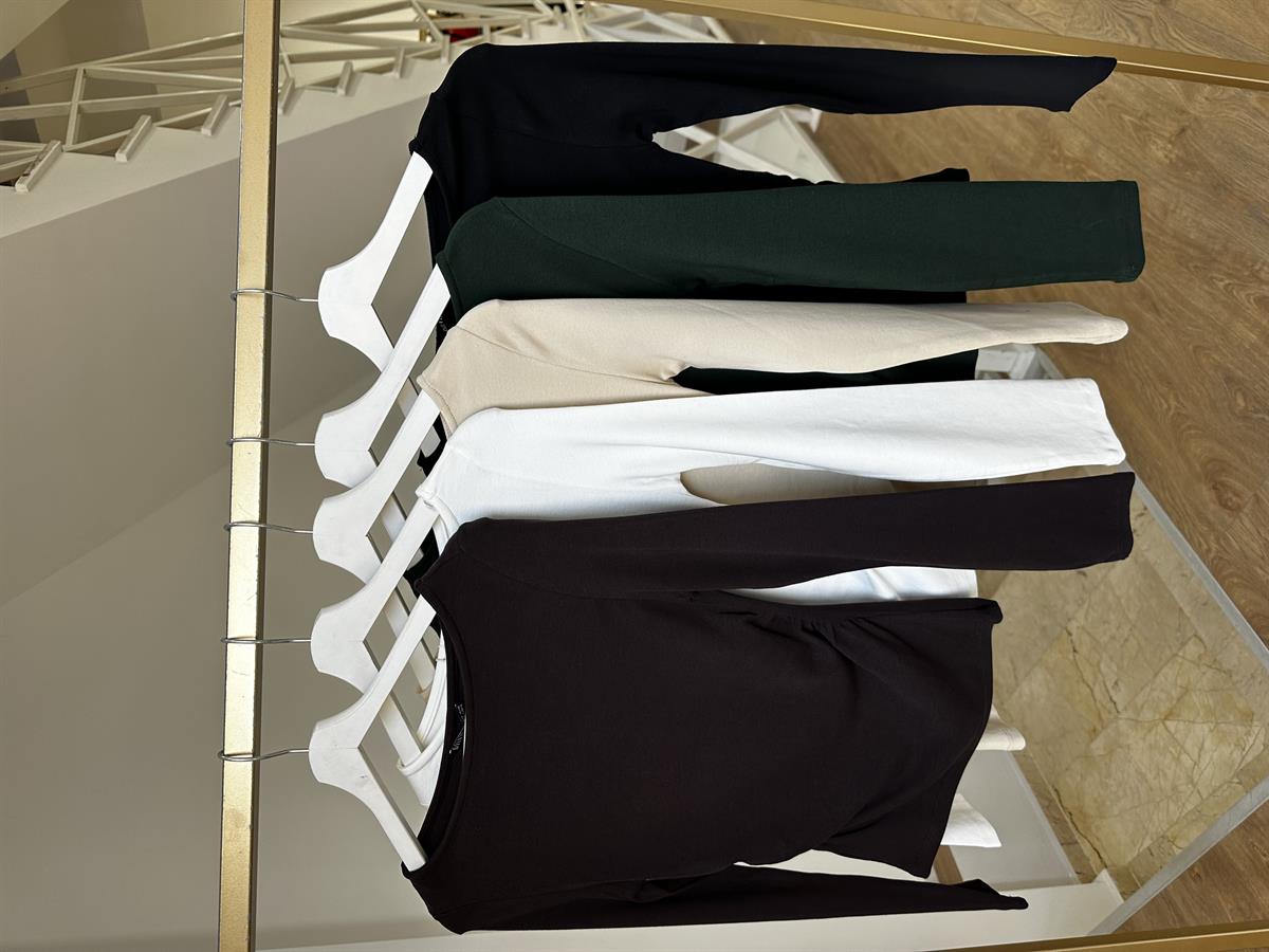 Dilvin Yanı Büzgülü Pamuklu Bluz - Siyah