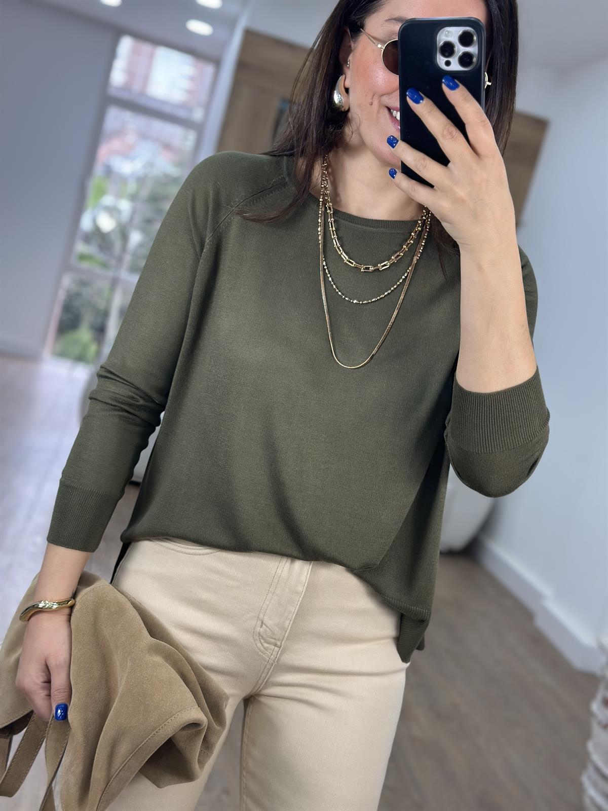 Dilvin Yanı Yırtmaçlı İnce Triko-Haki