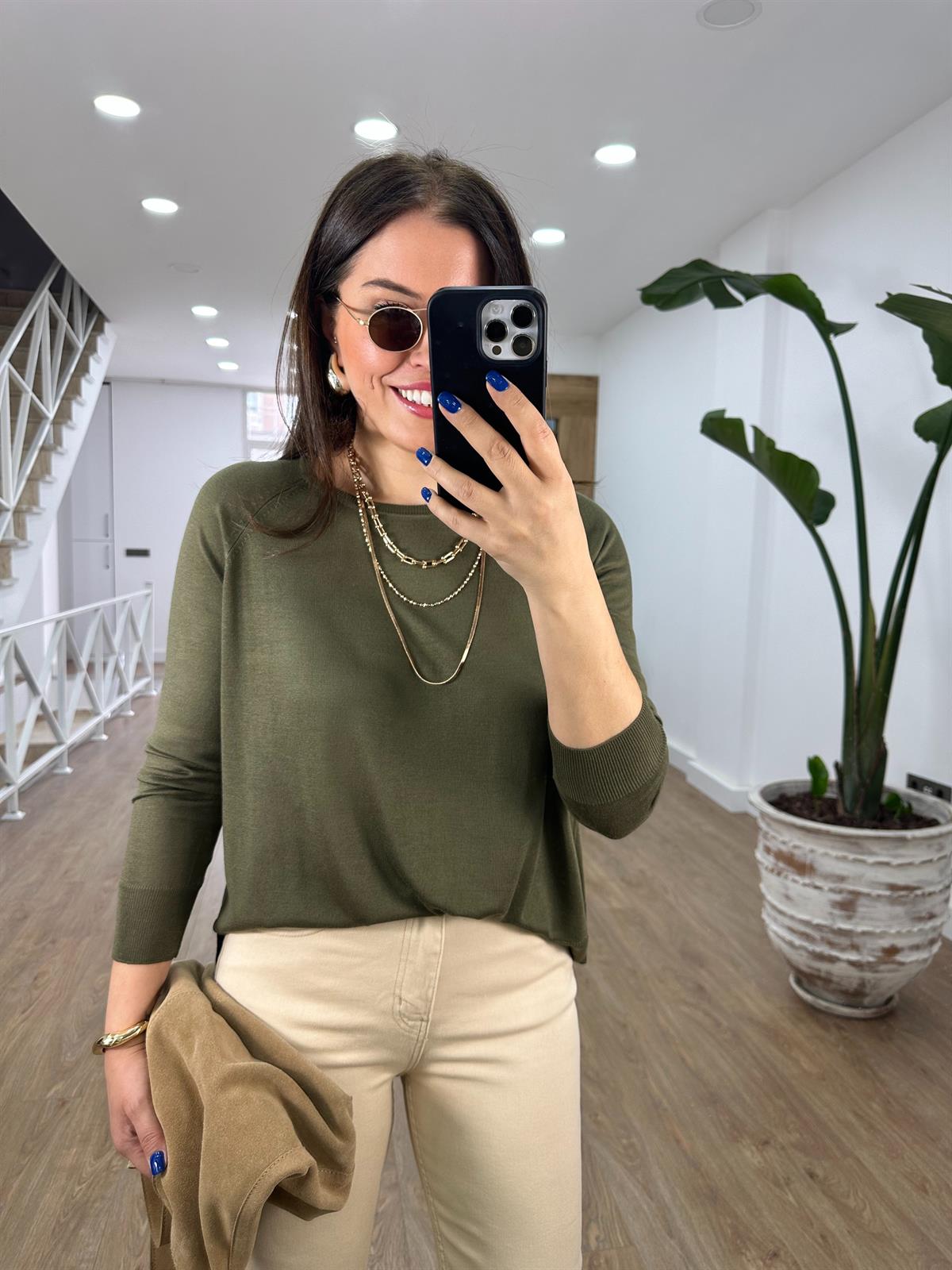 Dilvin Yanı Yırtmaçlı İnce Triko-Haki