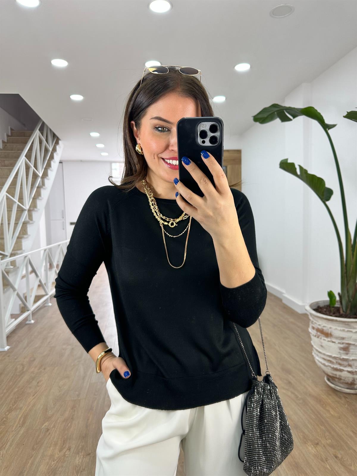 Dilvin Yanı Yırtmaçlı İnce Triko-Siyah