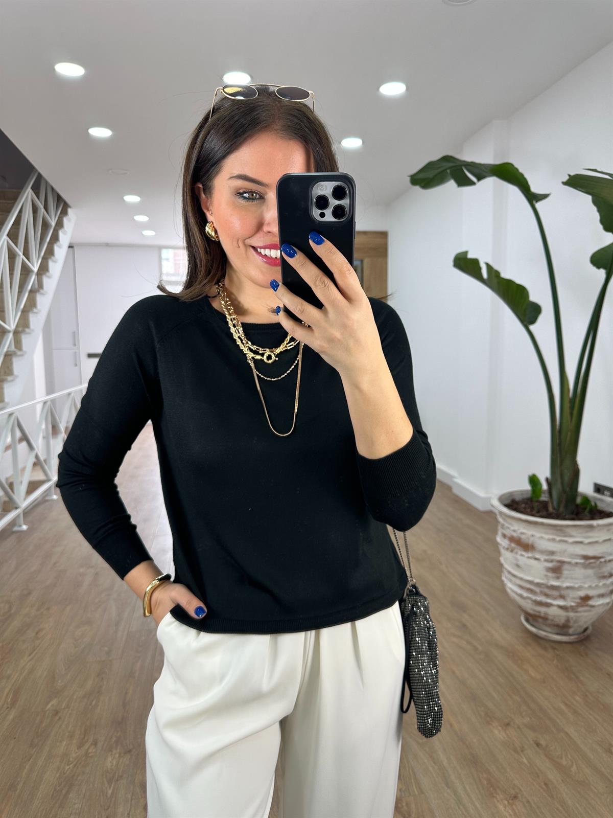 Dilvin Yanı Yırtmaçlı İnce Triko-Siyah