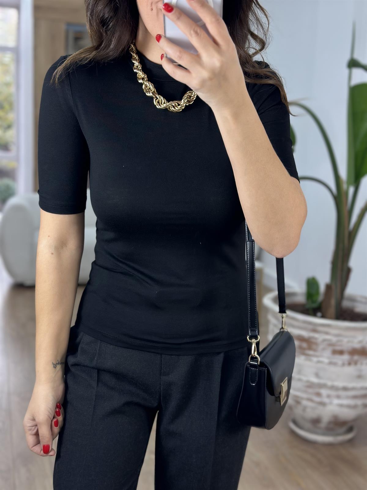 Dilvin Yüksek Yakalı Tshirt - Siyah