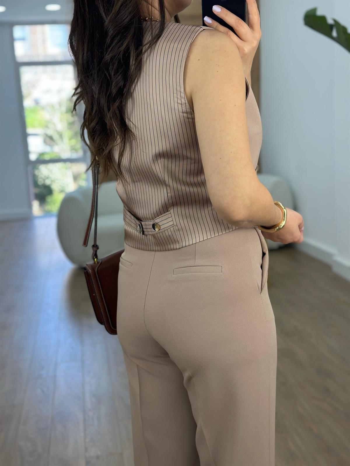 Double Paça Yelekli Takım-Bej