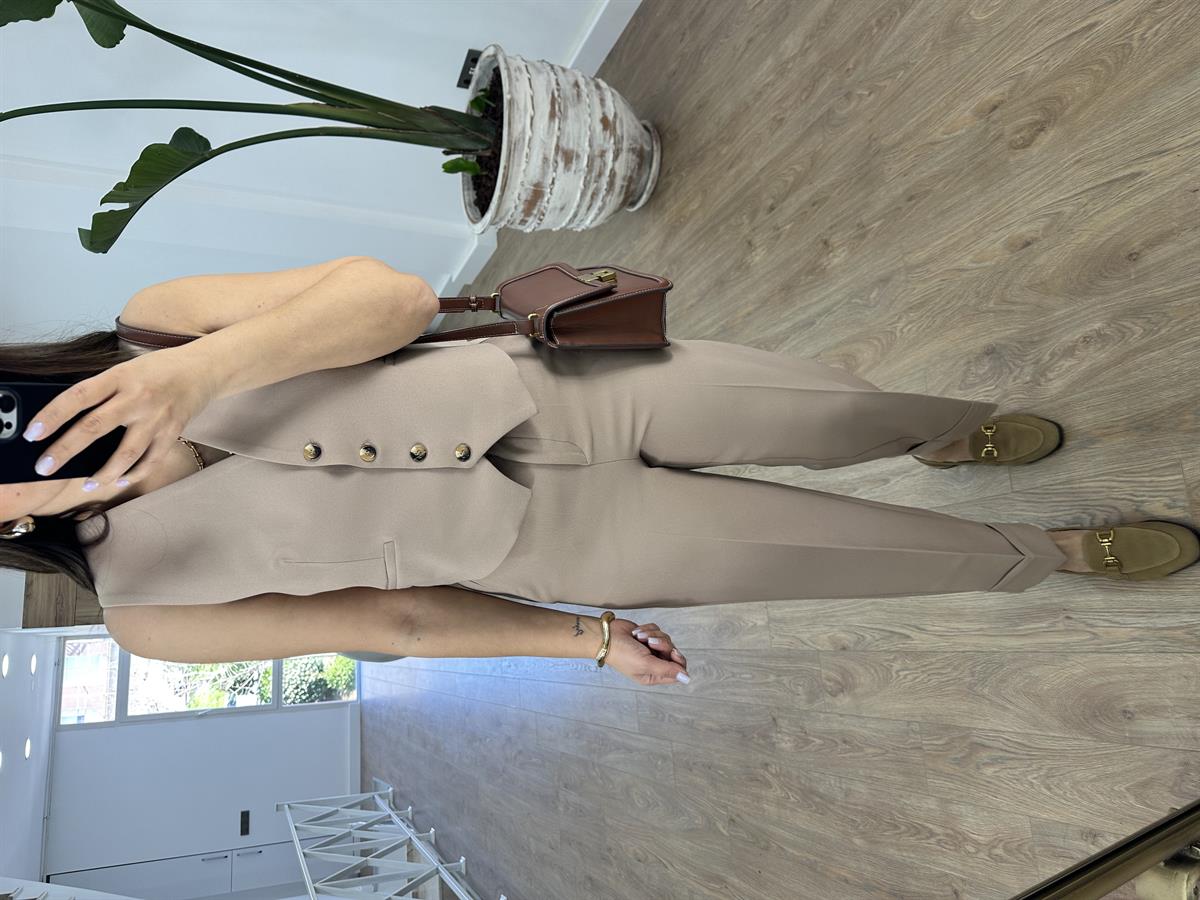 Double Paça Yelekli Takım-Bej