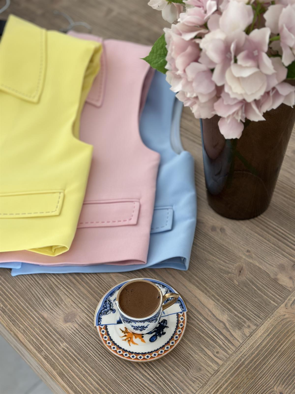 Düğmeli Kısa Yelek - Sarı