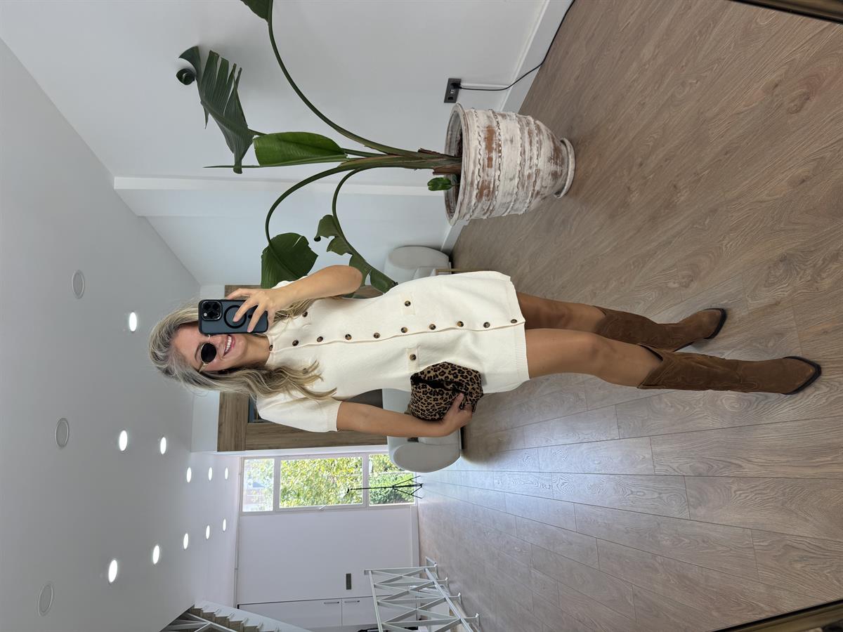 Düğmeli Yumuşacık Triko Elbise-Ekru