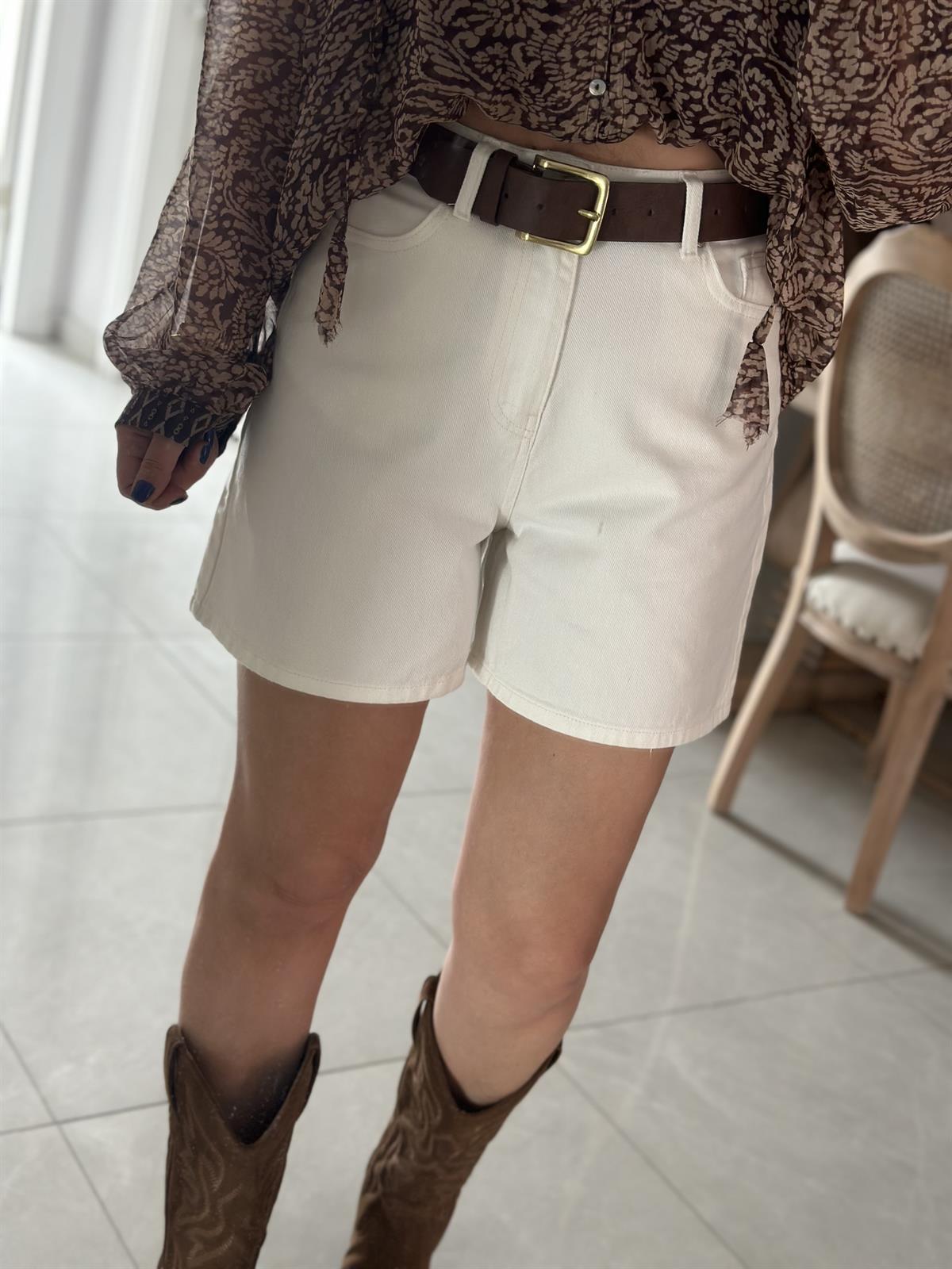 Düz Kesim Mini Denim Şort - Ekru