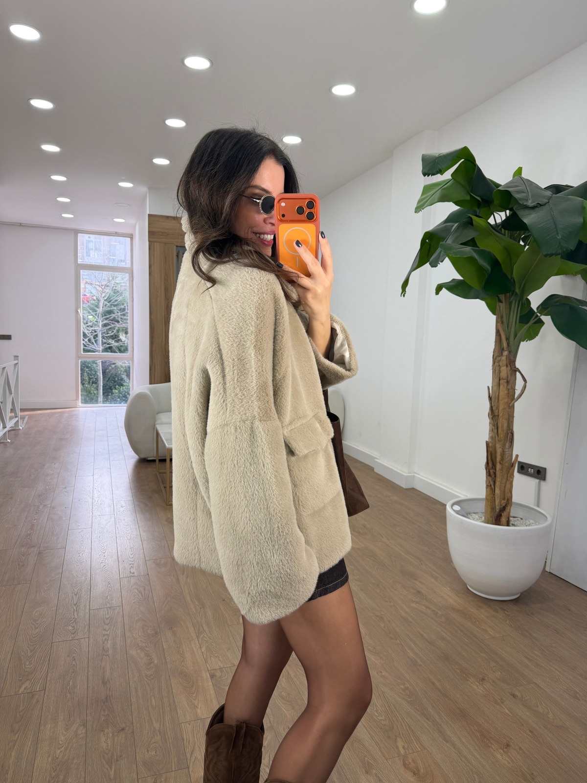 Premium Seri Cepli Oversize Kürk - Açık Vizon