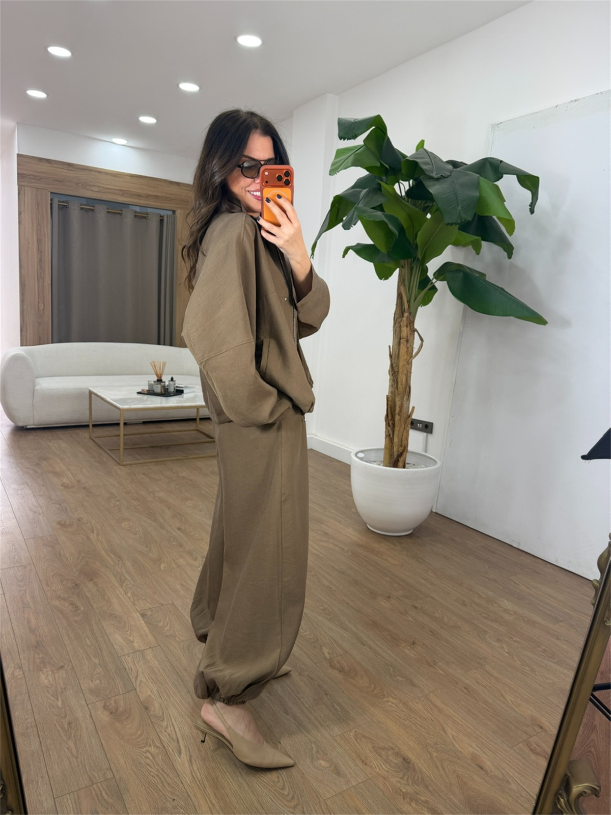 Dik Yaka Fermuarlı Premium Takım - Vizon