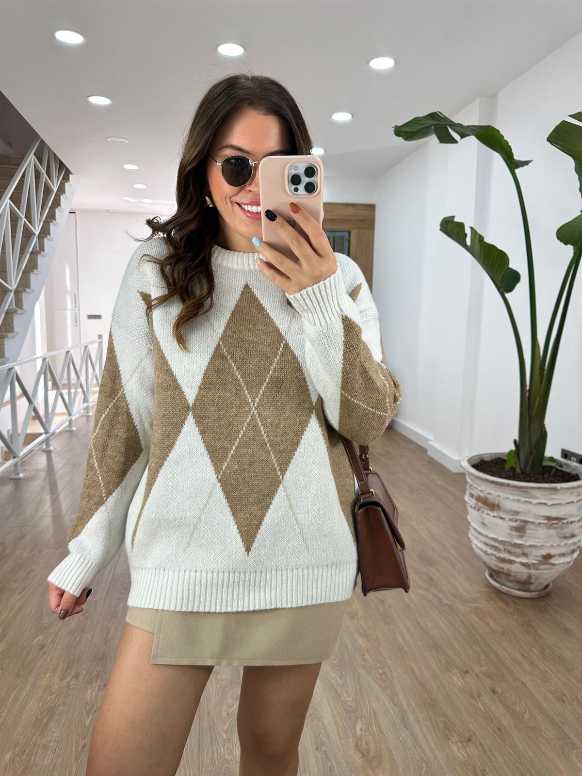 Ekru Camel Baklava Desenli Kazak