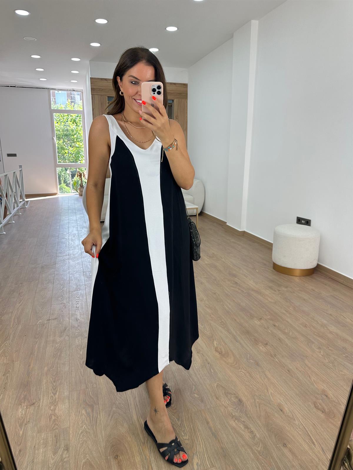 Etek Ucu Asimetrik Kalın Askılı Elbise