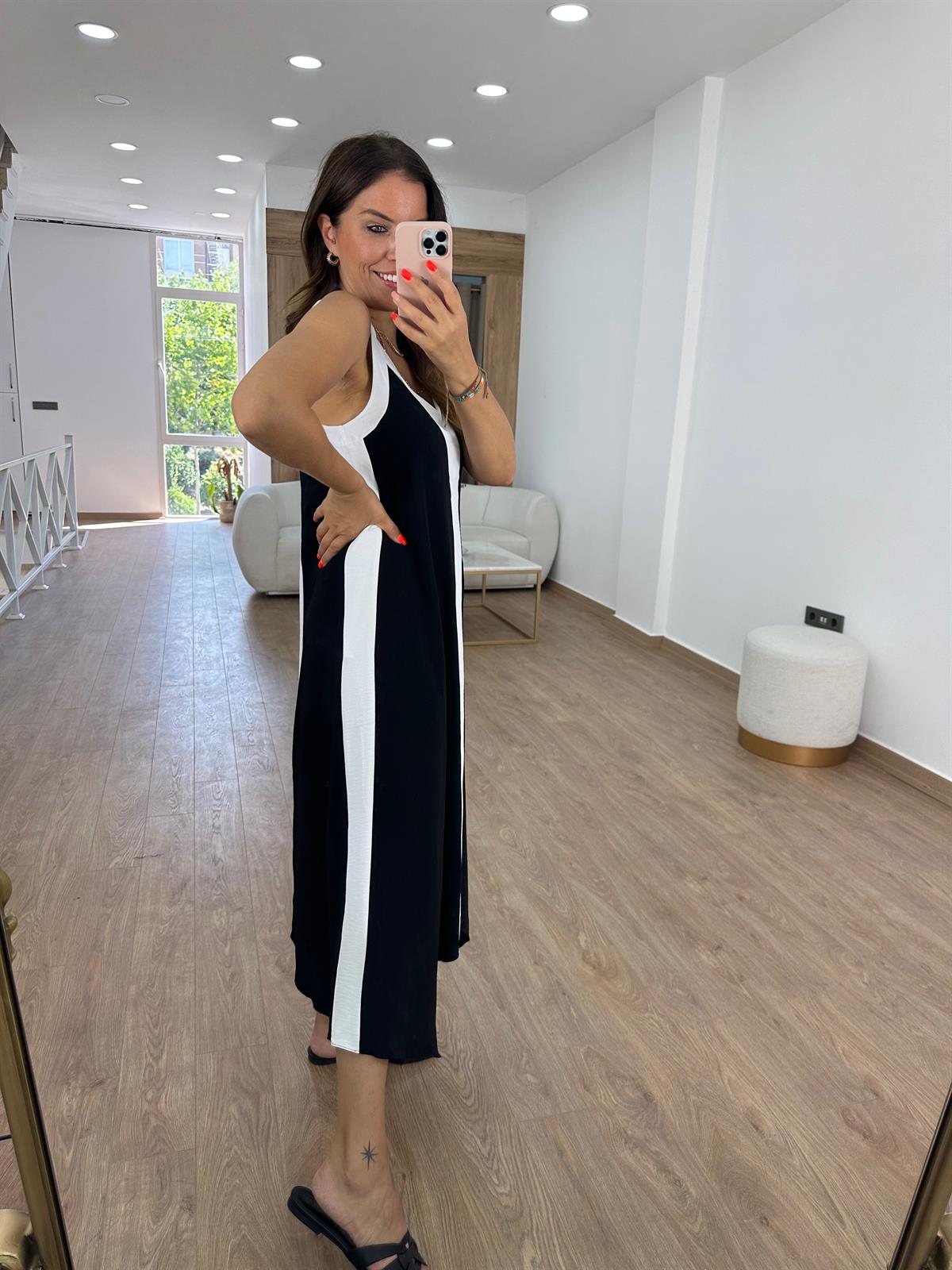 Etek Ucu Asimetrik Kalın Askılı Elbise