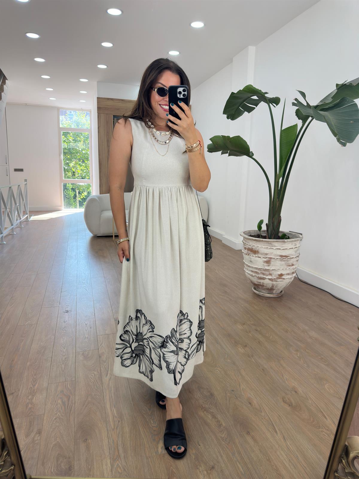 Etek Ucu Çiçekli Keten Elbise