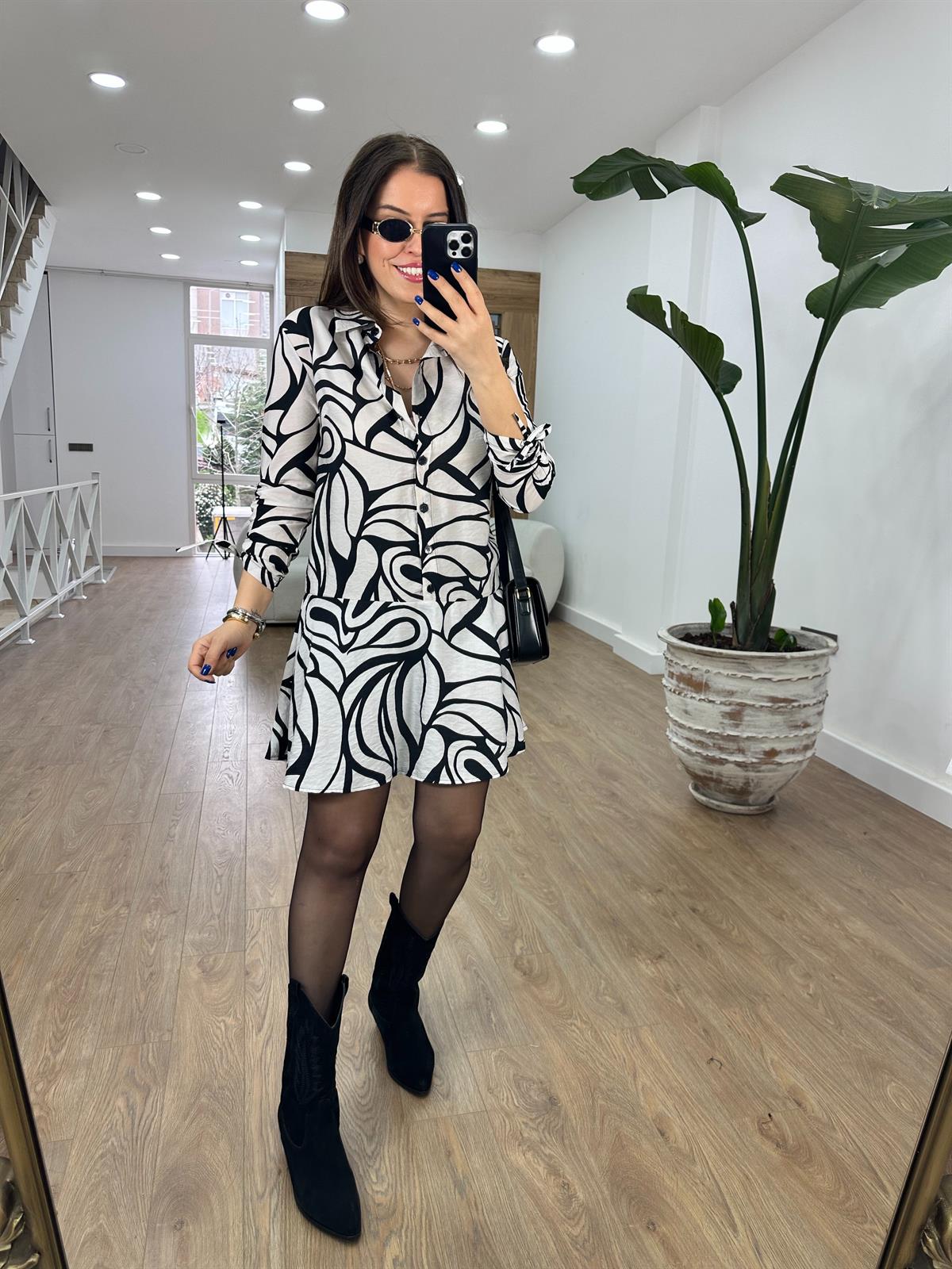 Etek Ucu Volanlı Gömlek Elbise