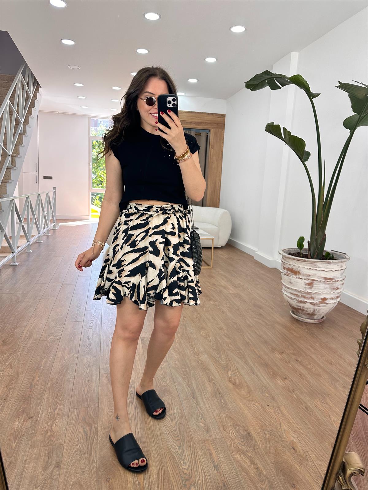 Etek Ucu Volanlı Leopar Desenli Etek