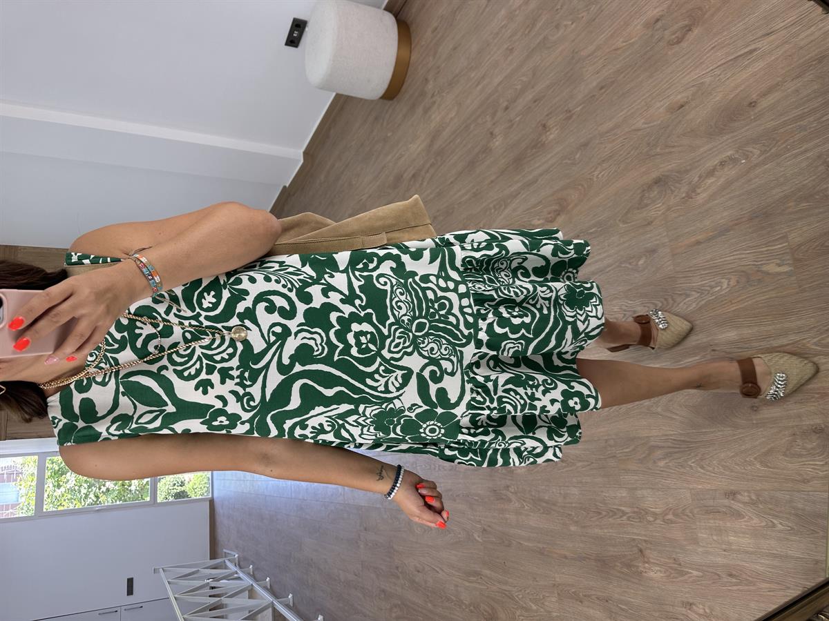 Etek Ucu Volanlı Viskon Elbise-Yeşil