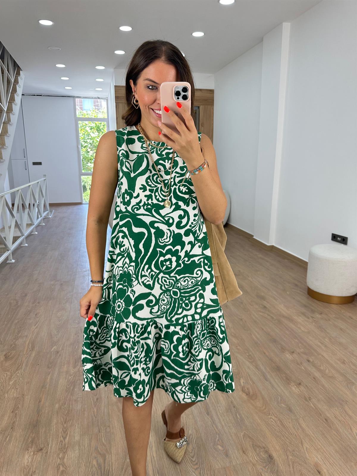 Etek Ucu Volanlı Viskon Elbise-Yeşil