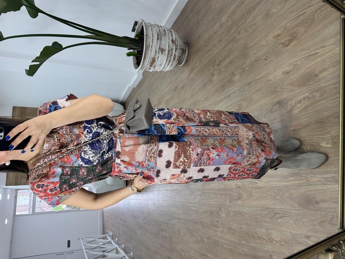 Etnik Desenli Beli Kuşaklı Elbise