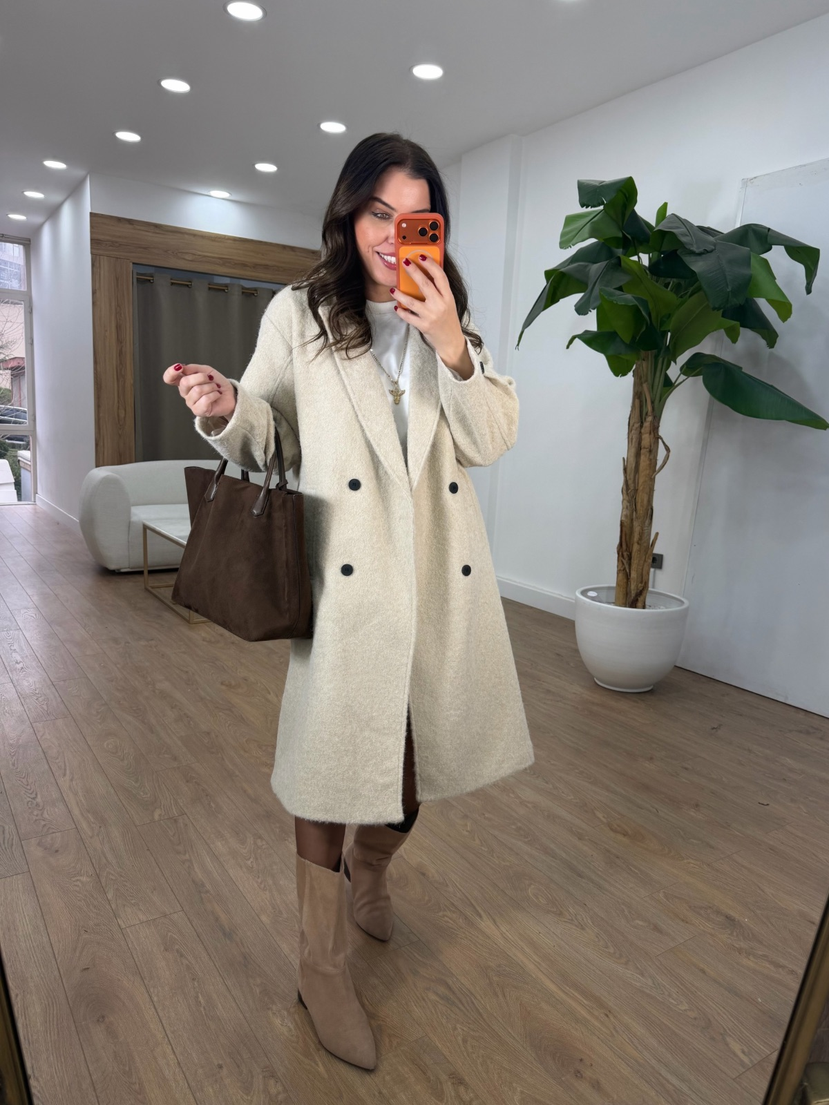 Premium Seri Kolu Düğmeli Buklet Kaban - Bej