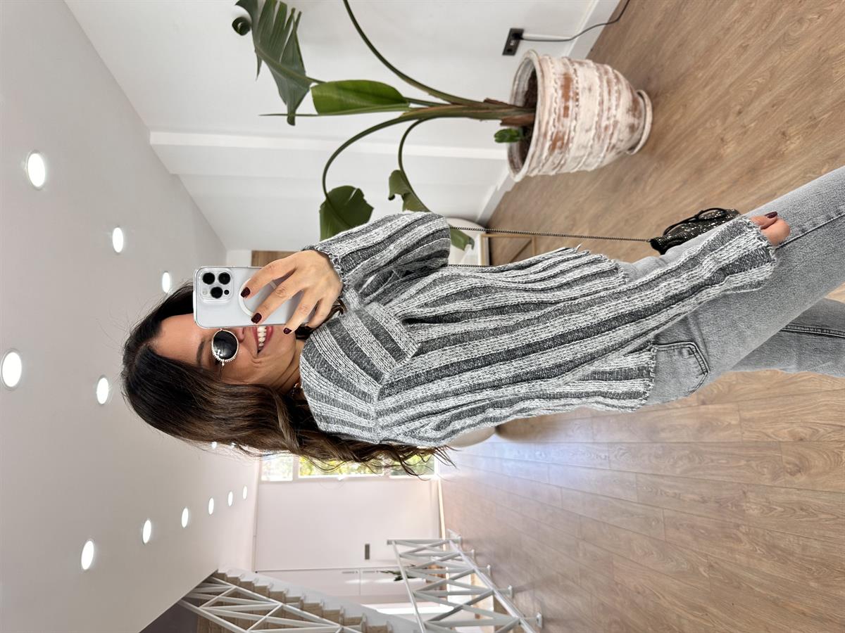 Fermuarlı Geniş Yaka Hırka 