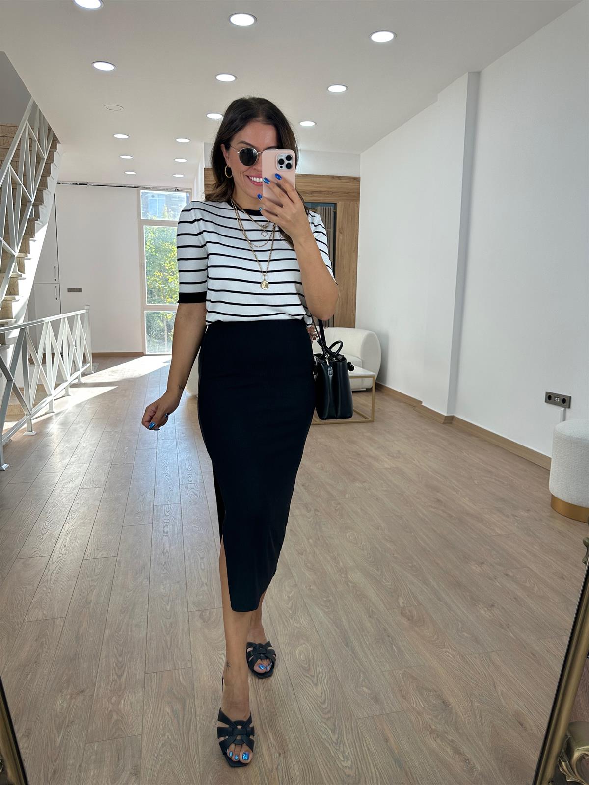 Fitilli Yanı Yırtmaçlı Etek-Siyah