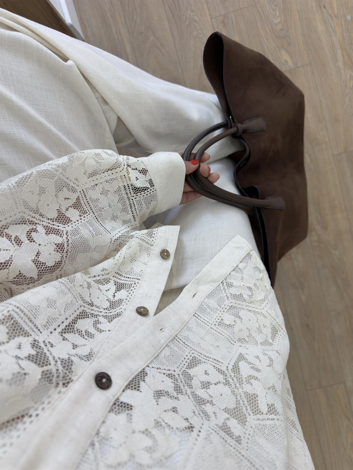 Full Dantel Detaylı Gömlek 