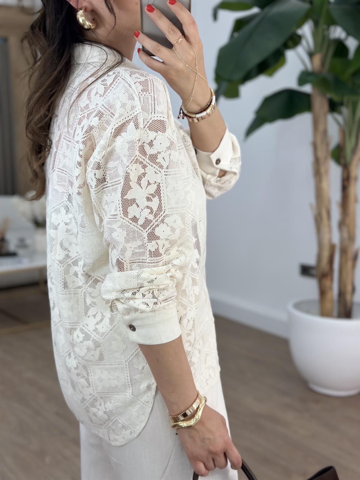 Full Dantel Detaylı Gömlek 