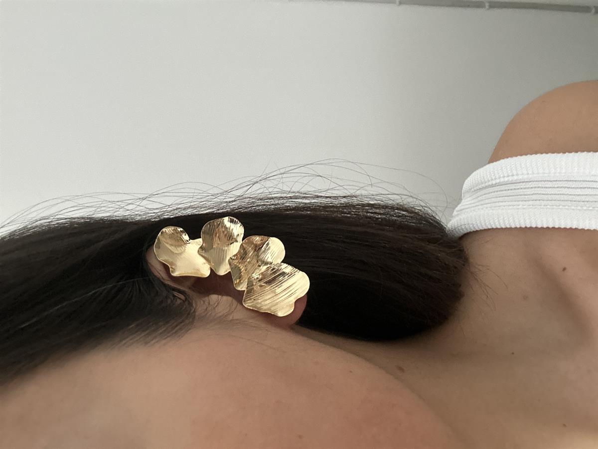 Geçmeli Kıkırdak Tasarım Gold Küpe 5,5cm
