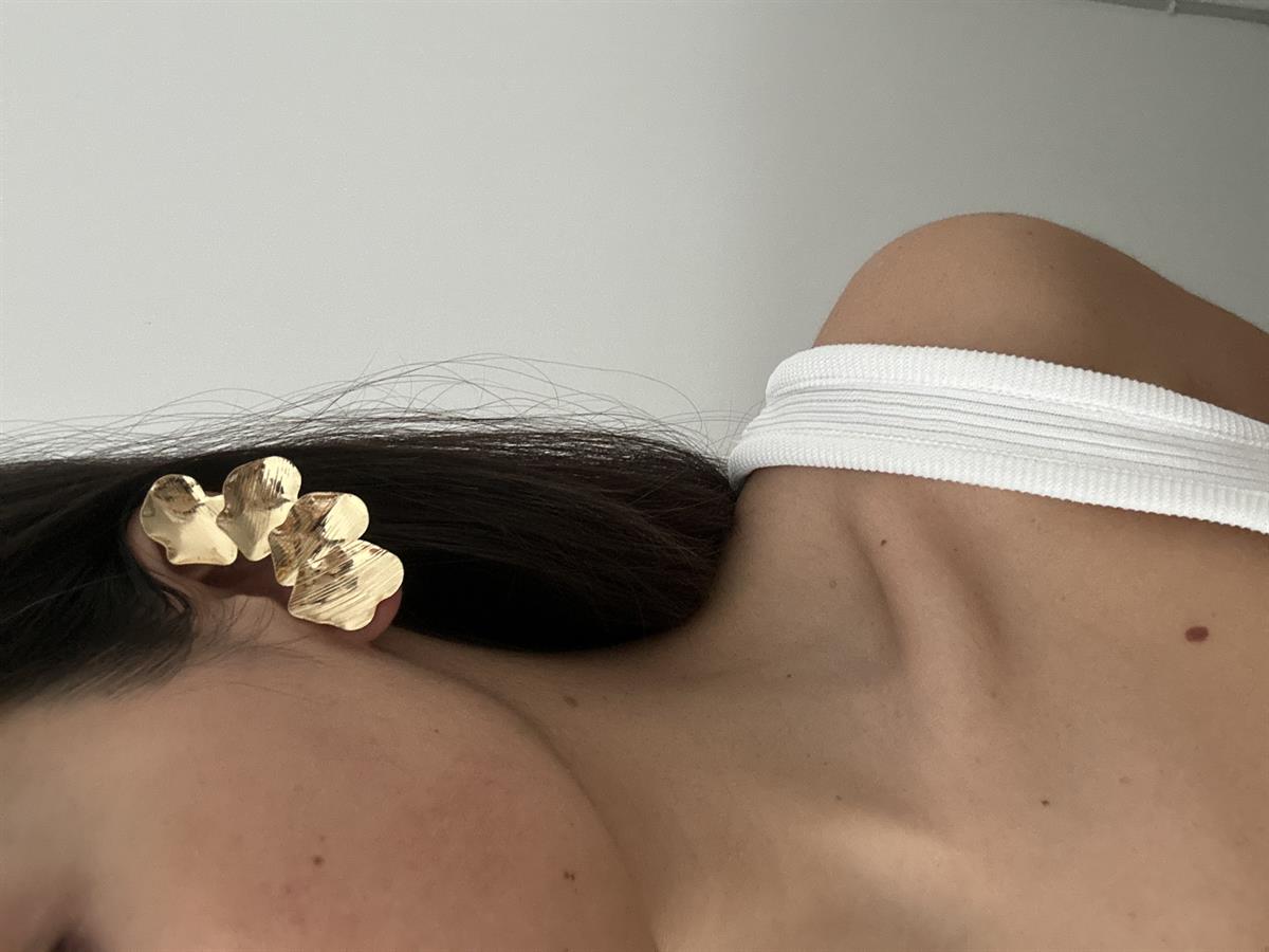 Geçmeli Kıkırdak Tasarım Gold Küpe 5,5cm