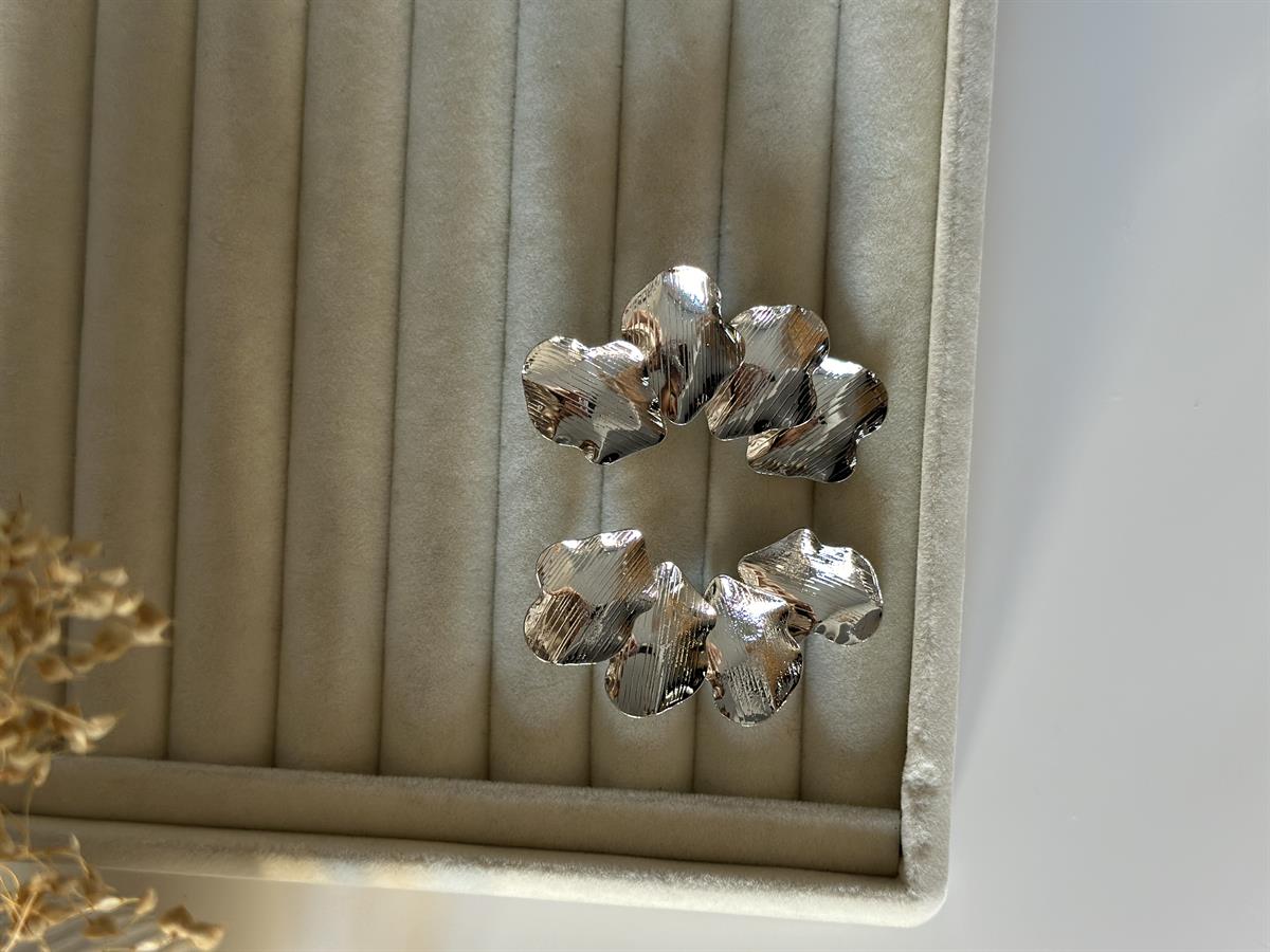 Geçmeli Kıkırdak Tasarım Silver Küpe 5,5cm