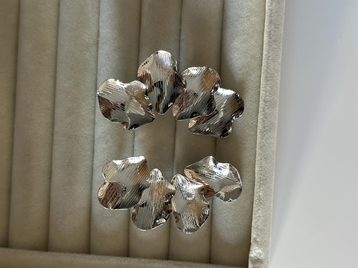 Geçmeli Kıkırdak Tasarım Silver Küpe 5,5cm