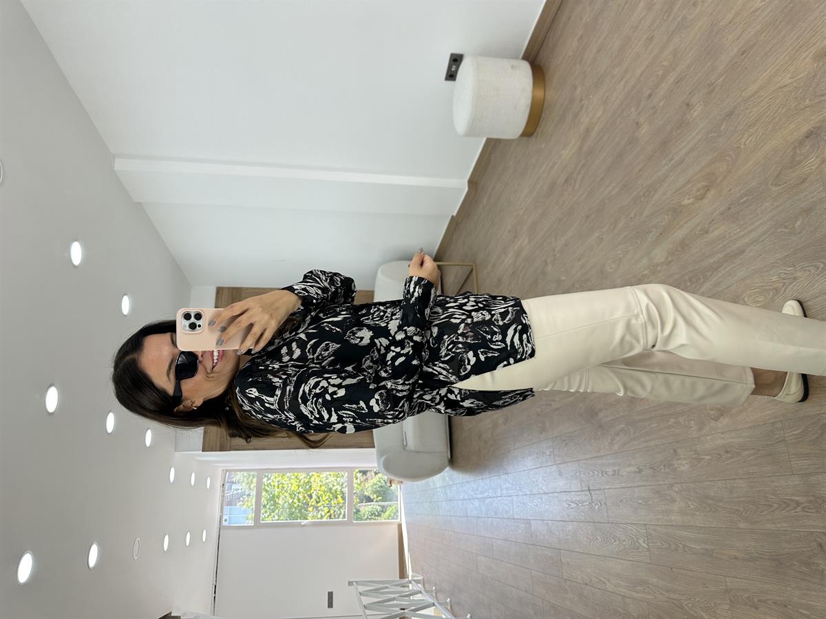 Geniş Manşetli Saten Baskılı Şifon Gömlek -Taş