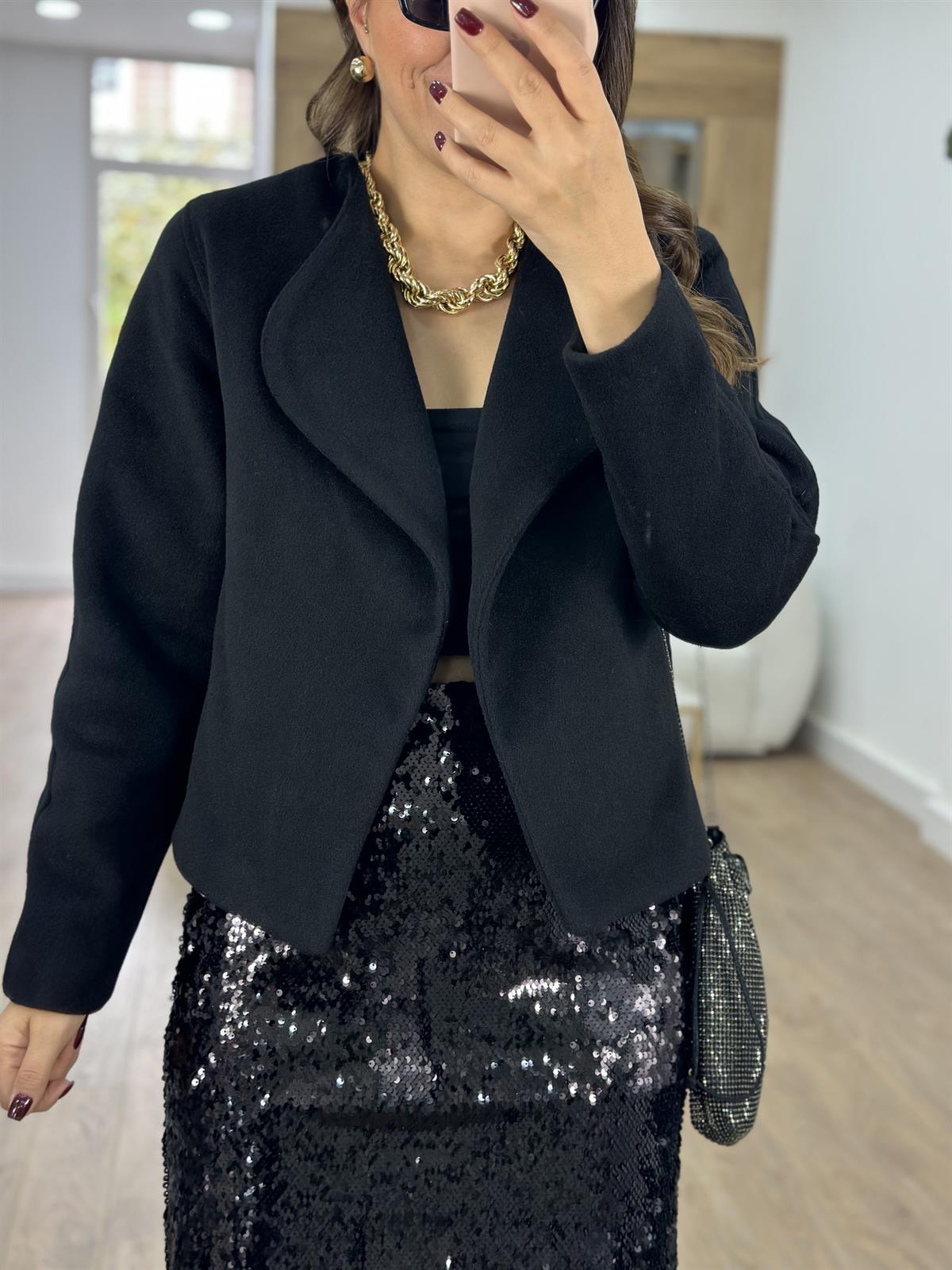 Geniş Yaka İçerisi Astarlı Kaşe Ceket-Siyah