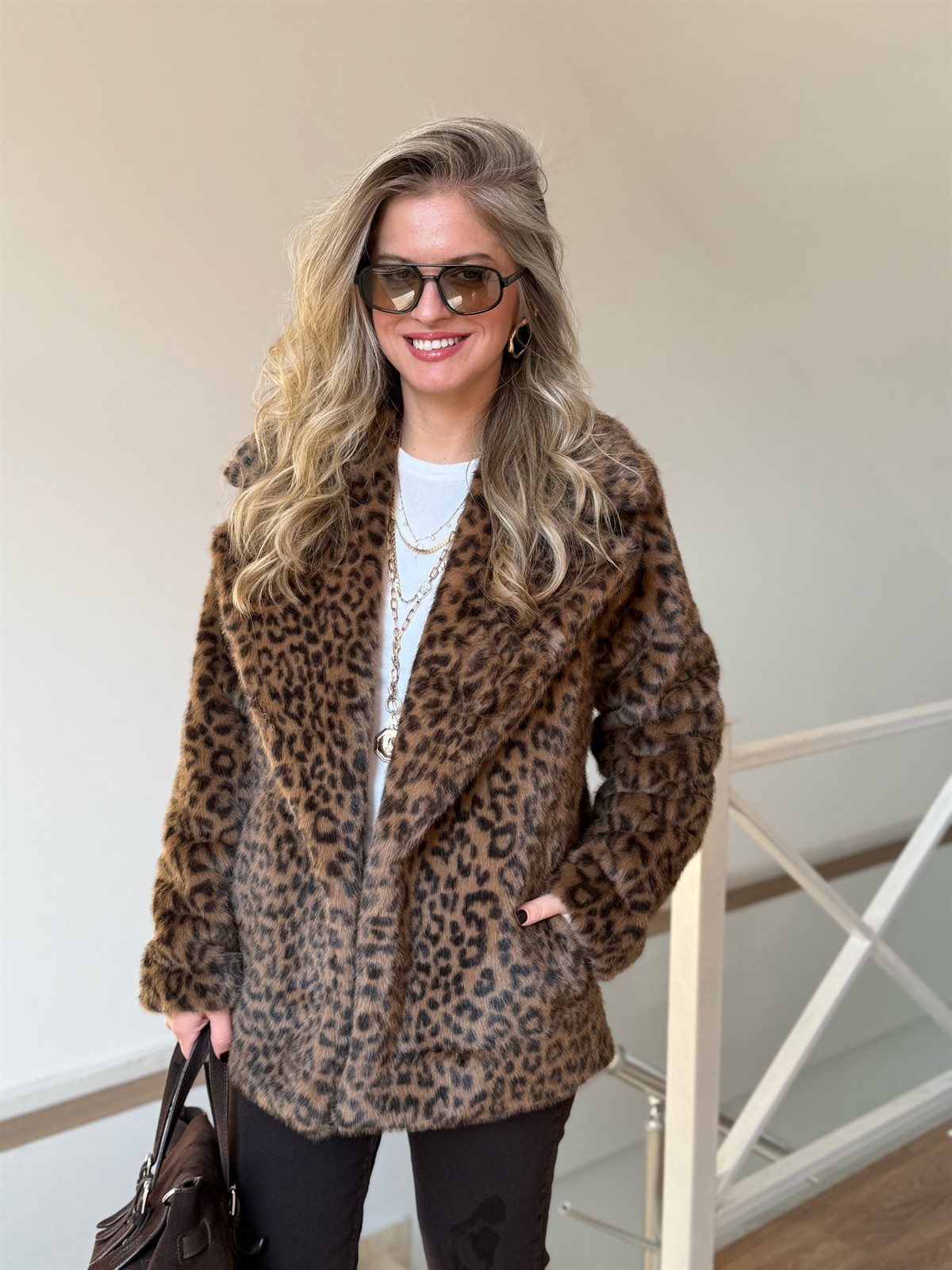 Geniş Yaka Klapalı Leopar Dolgun Kürk Kaban
