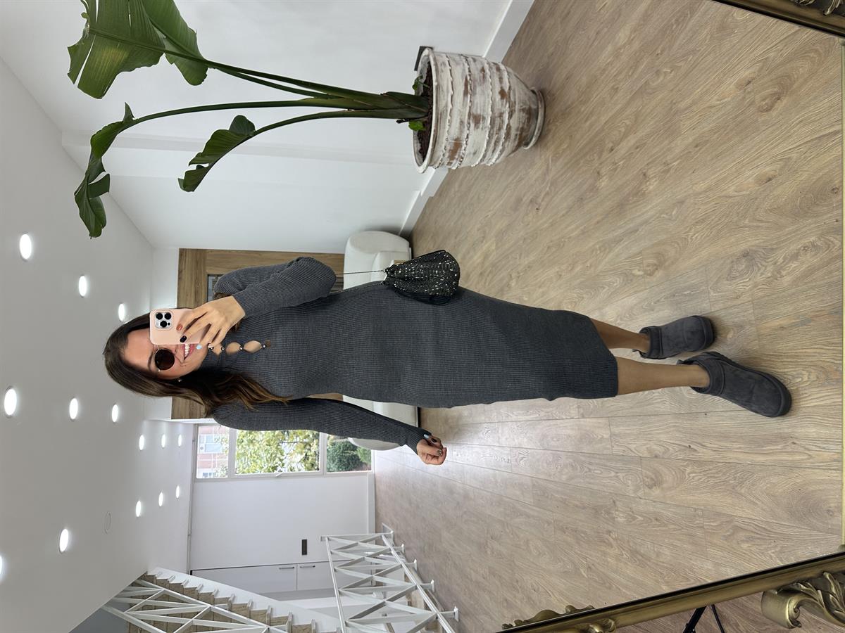 Göğsü İnci Düğmeli Triko Elbise-Füme