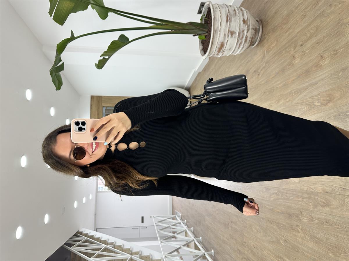 Göğsü İnci Düğmeli Triko Elbise-Siyah