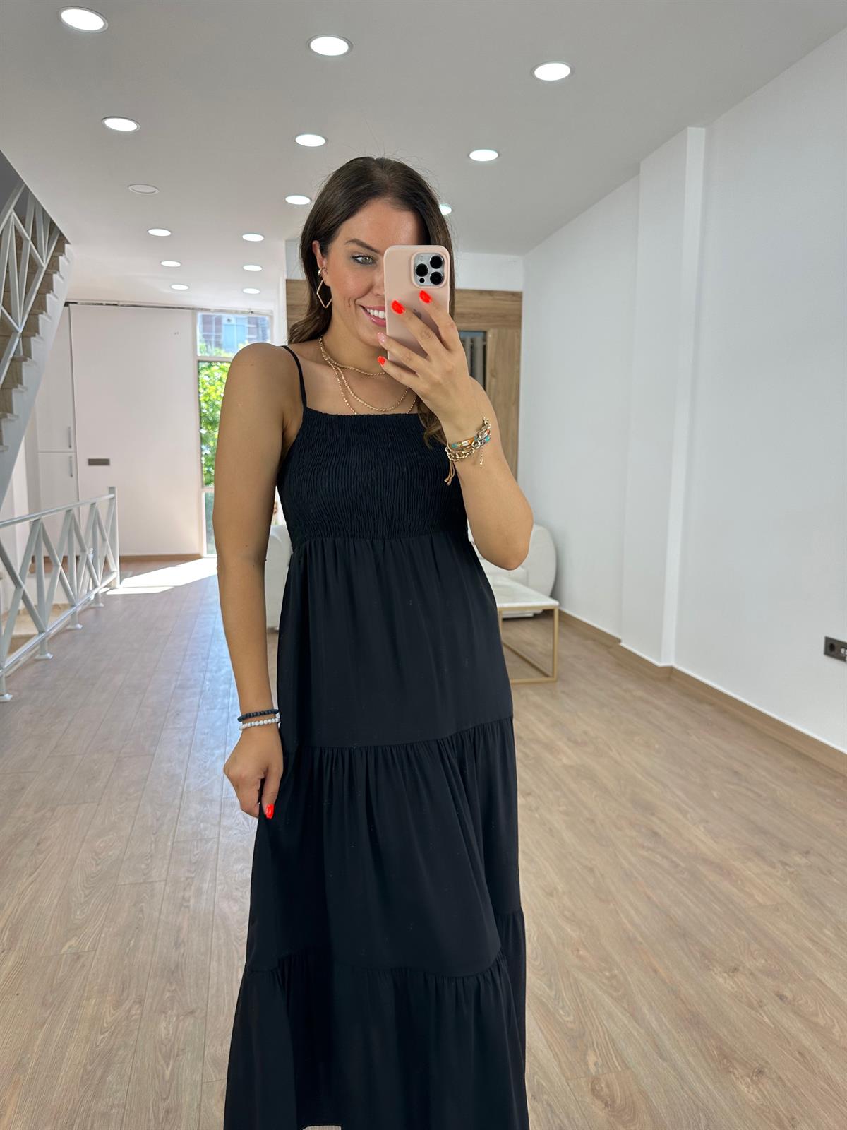 Göğüsü Gipeli Askılı Elbise-Siyah