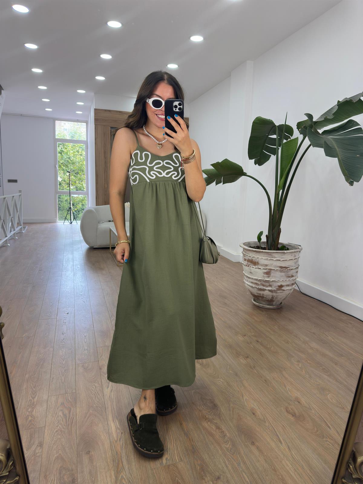 Göğüsü İşlemelli Müslin Elbise-Haki