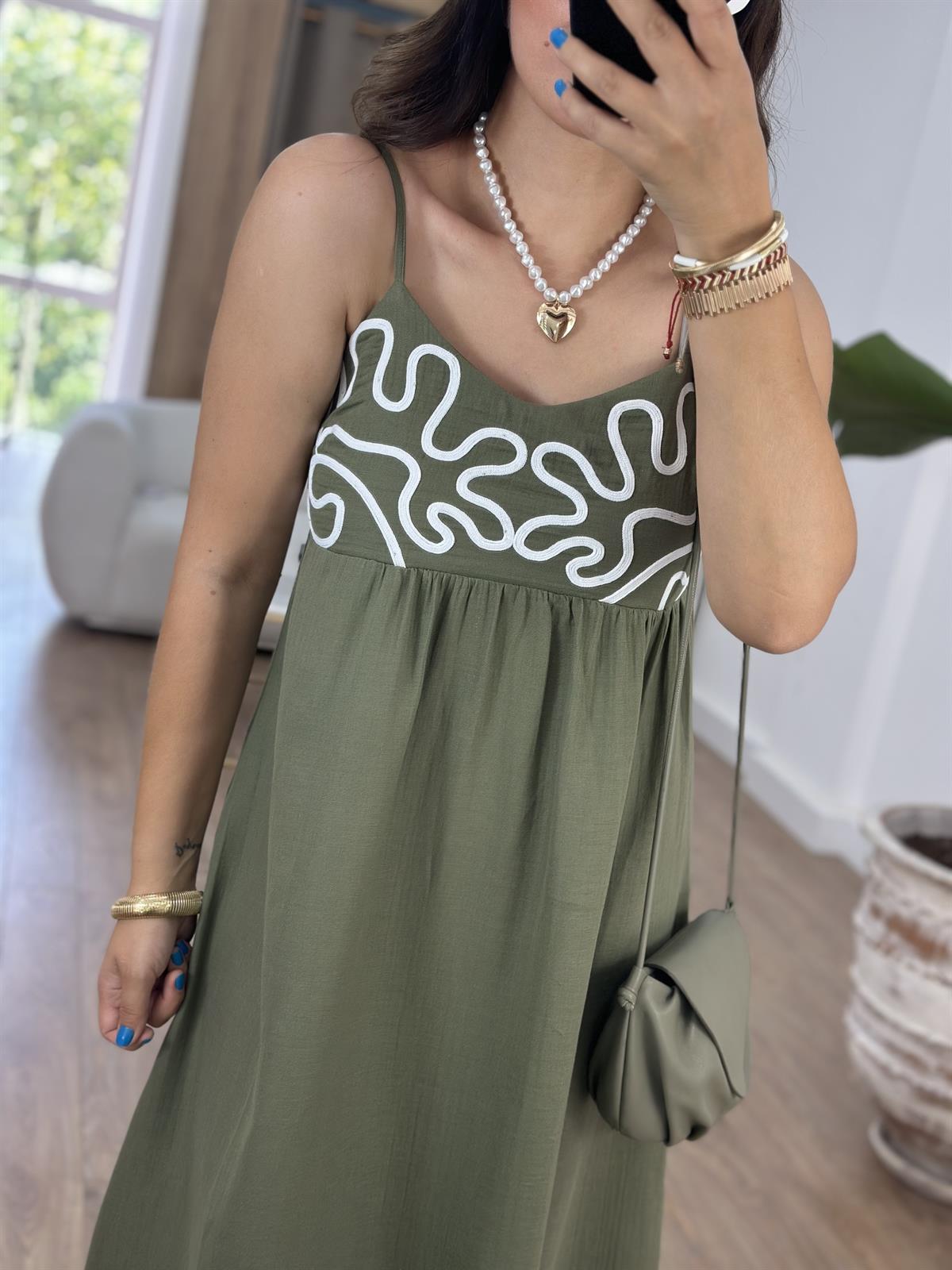 Göğüsü İşlemelli Müslin Elbise-Haki