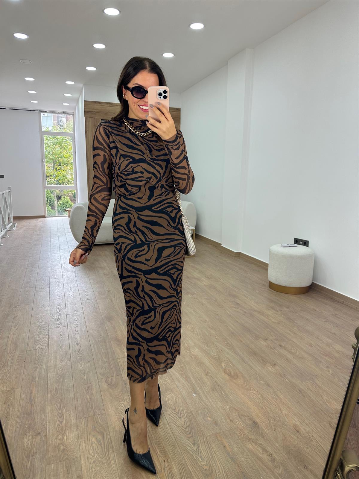 Göğüsü Katlı Zebra Desen Tül Elbise