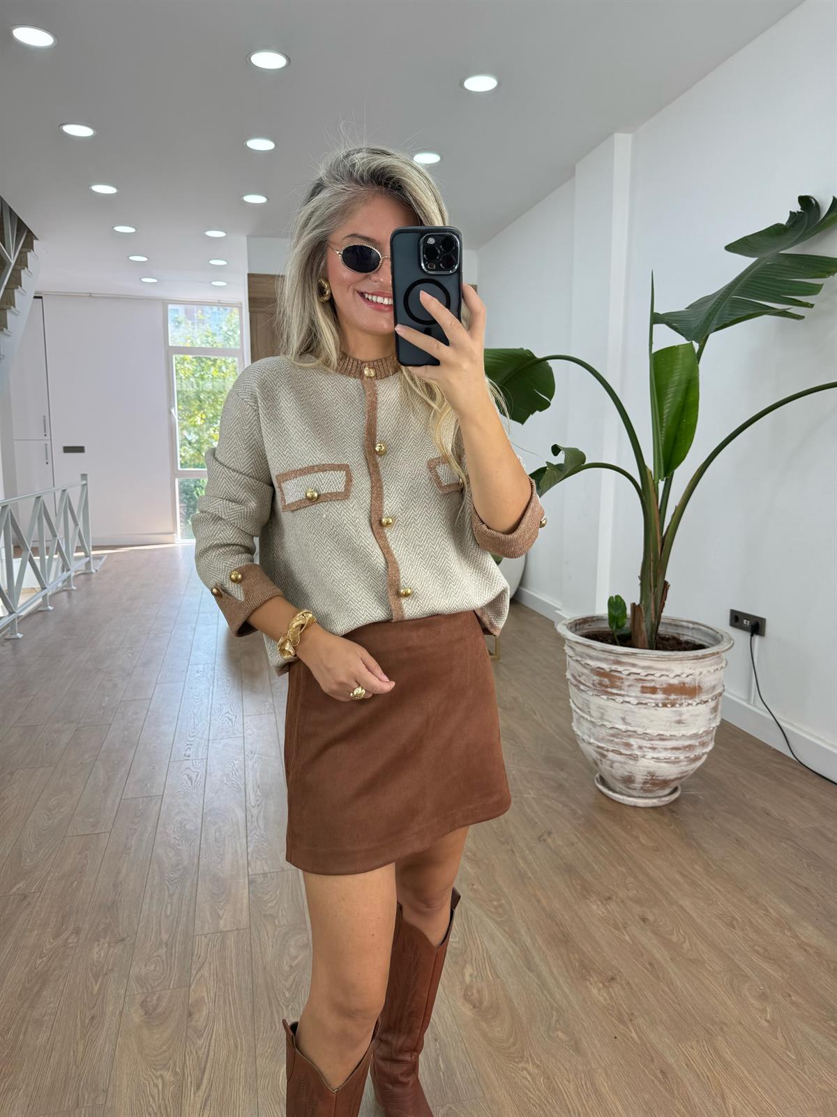 Gold Düğme Detaylı Triko Hırka 