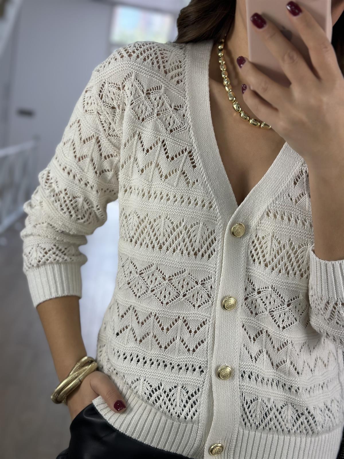 Gold Düğmeli Ajurlu Hırka-Ekru