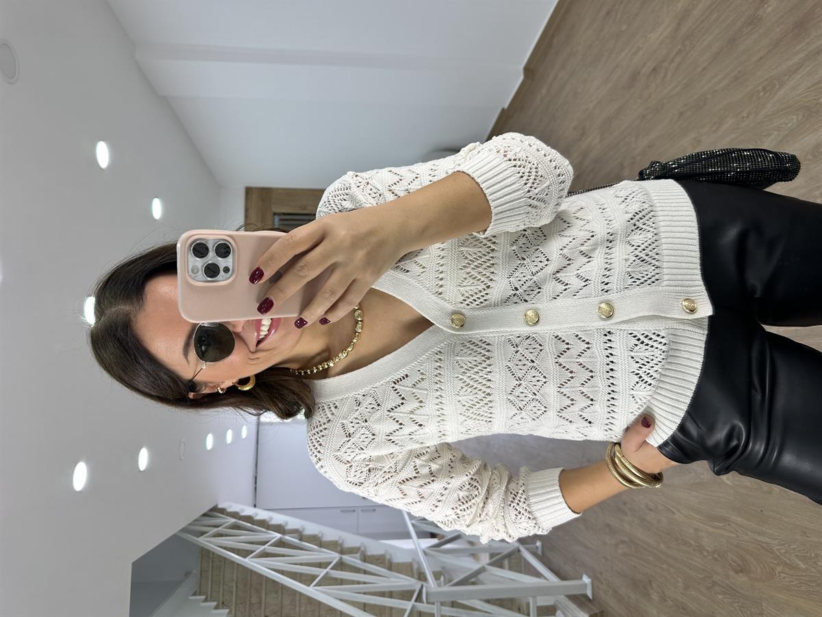 Gold Düğmeli Ajurlu Hırka-Ekru