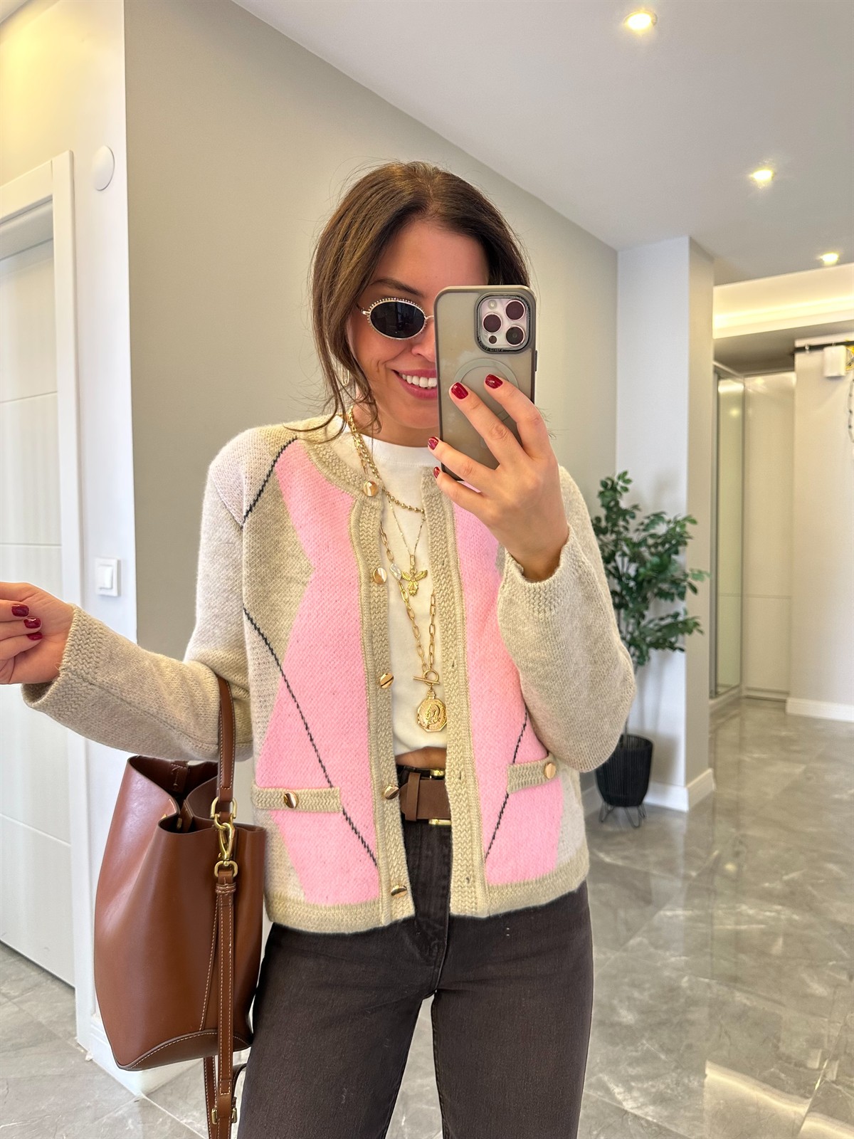 Gold Düğmeli Baklava Desen Hırka - Bej Pembe