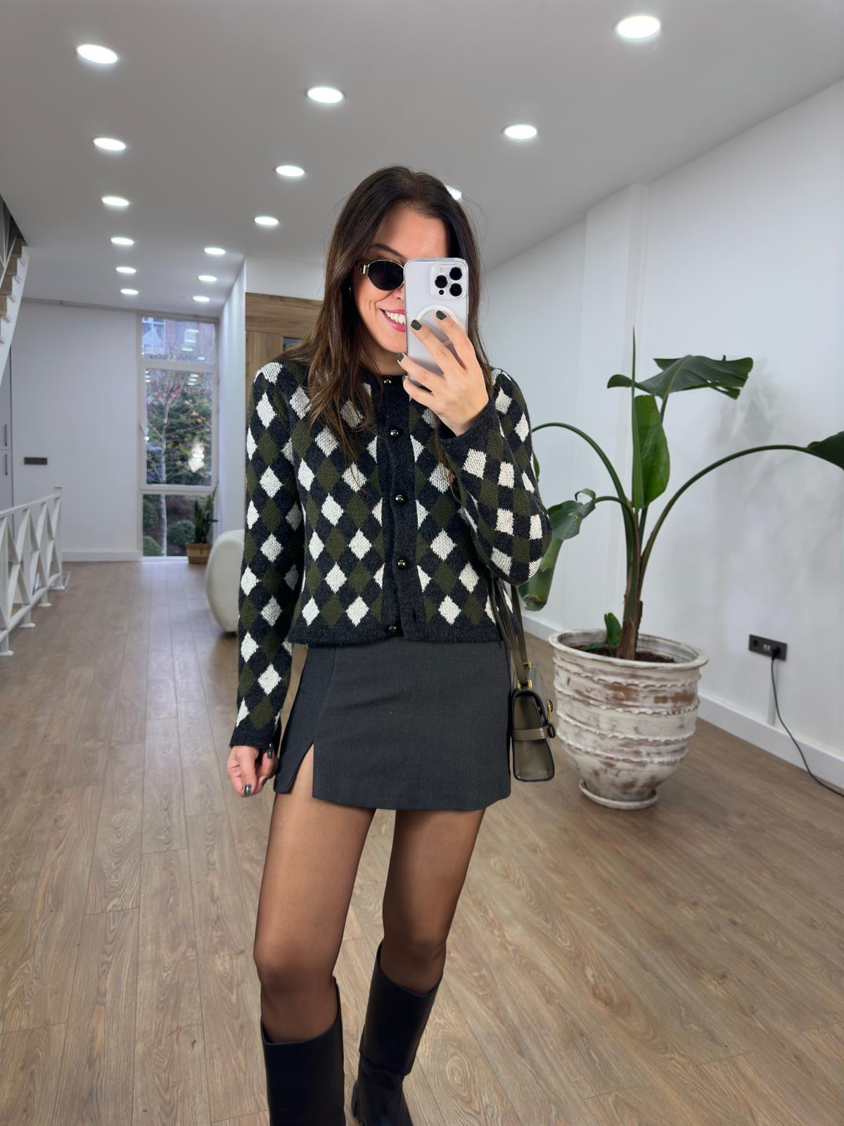 Gold Düğmeli Baklava Desen Hırka - Yeşil