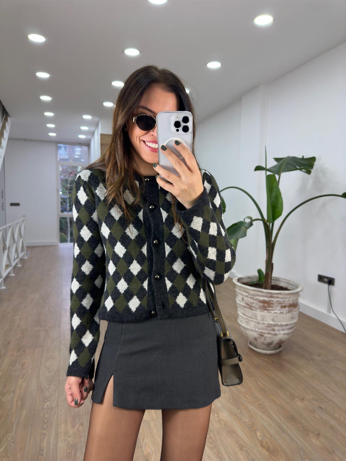 Gold Düğmeli Baklava Desen Hırka - Yeşil