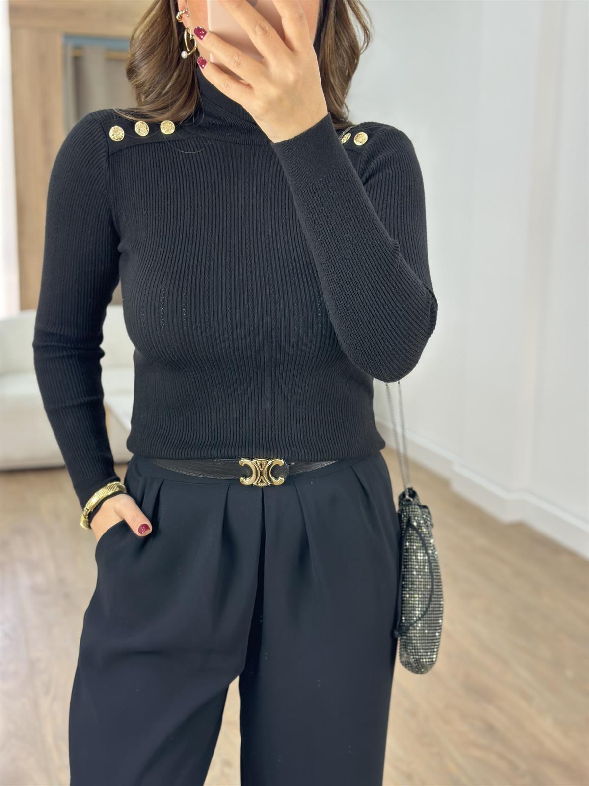 Gold Düğmeli Balıkçı Yaka Triko Kazak-Siyah