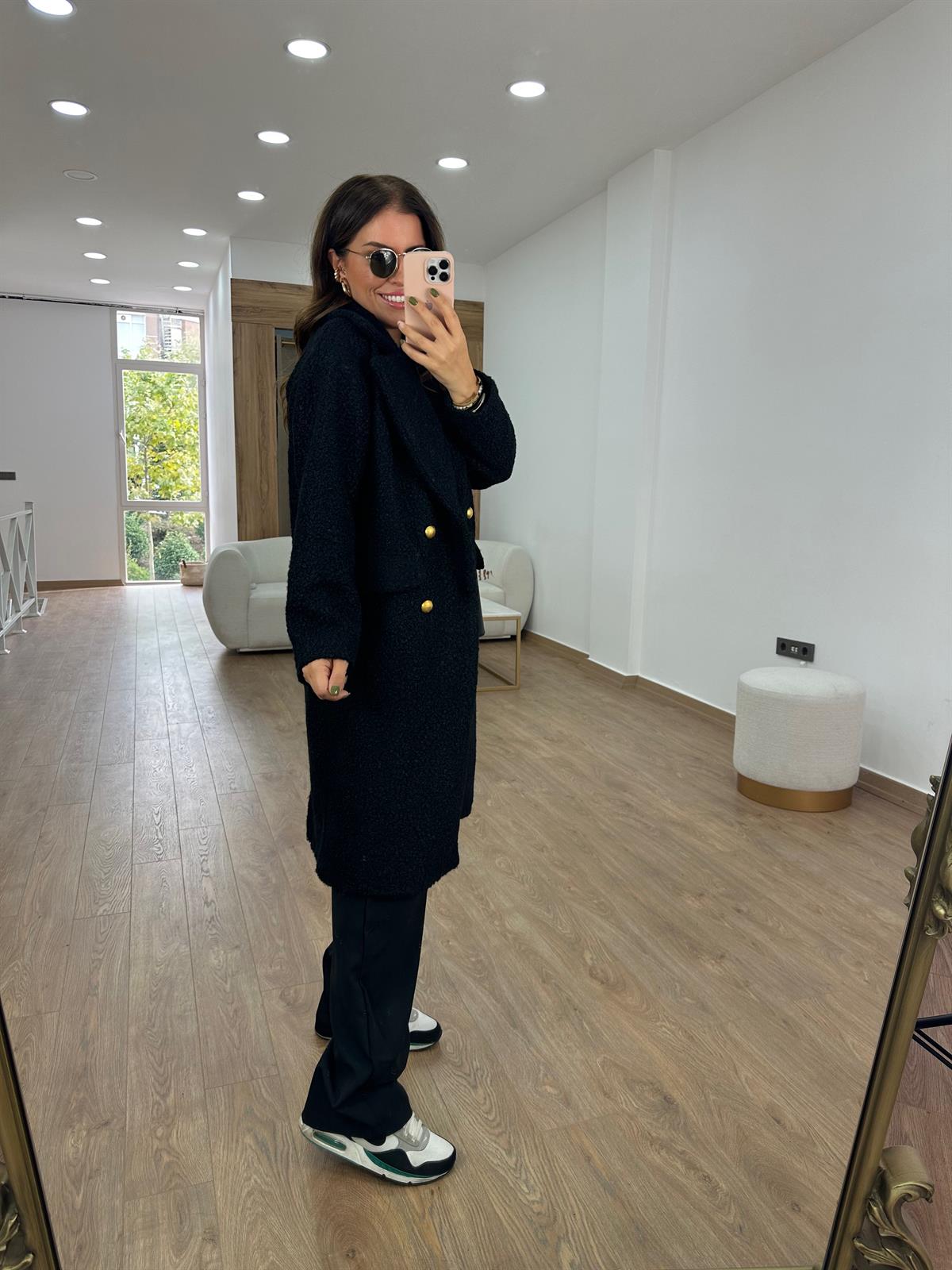 Gold Düğmeli Buklet Kaban-Siyah