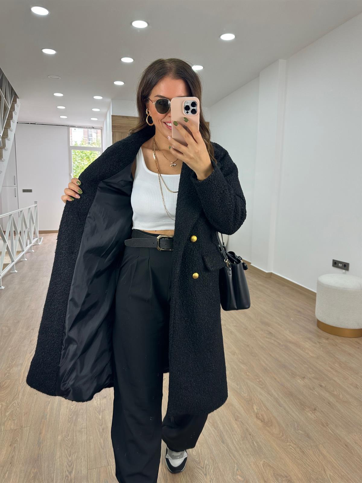 Gold Düğmeli Buklet Kaban-Siyah