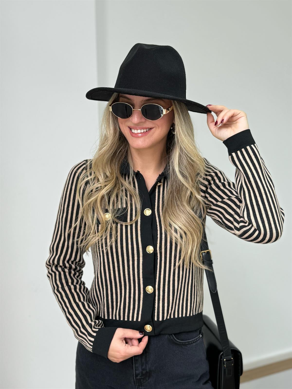 Gold Düğmeli Çizgili Hırka 